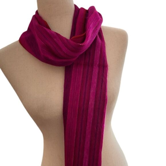 Beautiful alpaca scarf from Ecuador so soft and warm! - Picture 14 of 14
